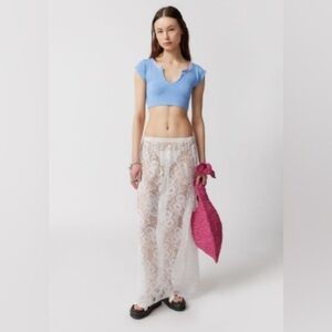 Out from under go for gold top